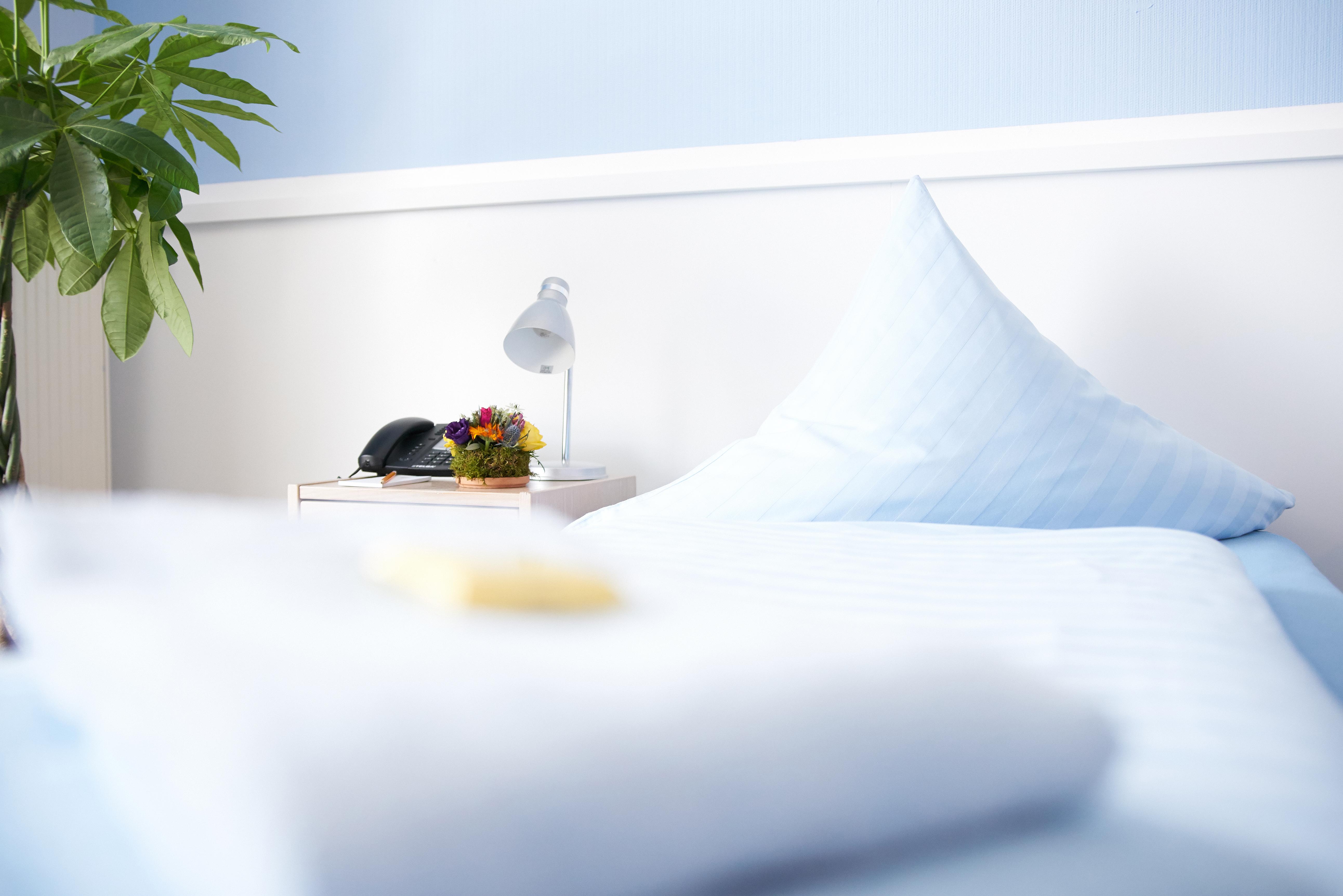 Hotel Zum Eisenhammer أوبيرهاوزين المظهر الخارجي الصورة