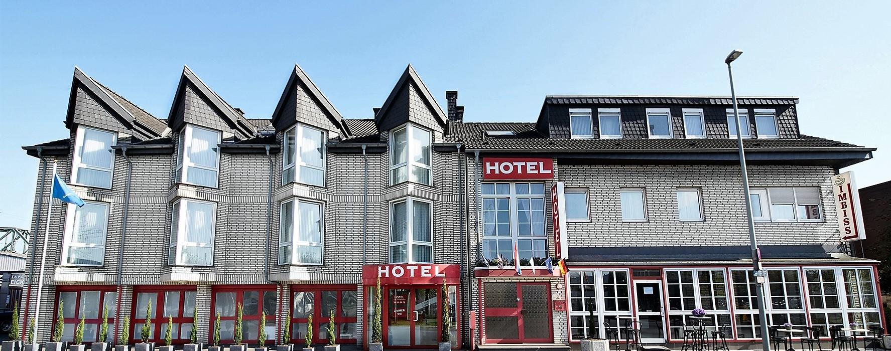 Hotel Zum Eisenhammer أوبيرهاوزين المظهر الخارجي الصورة