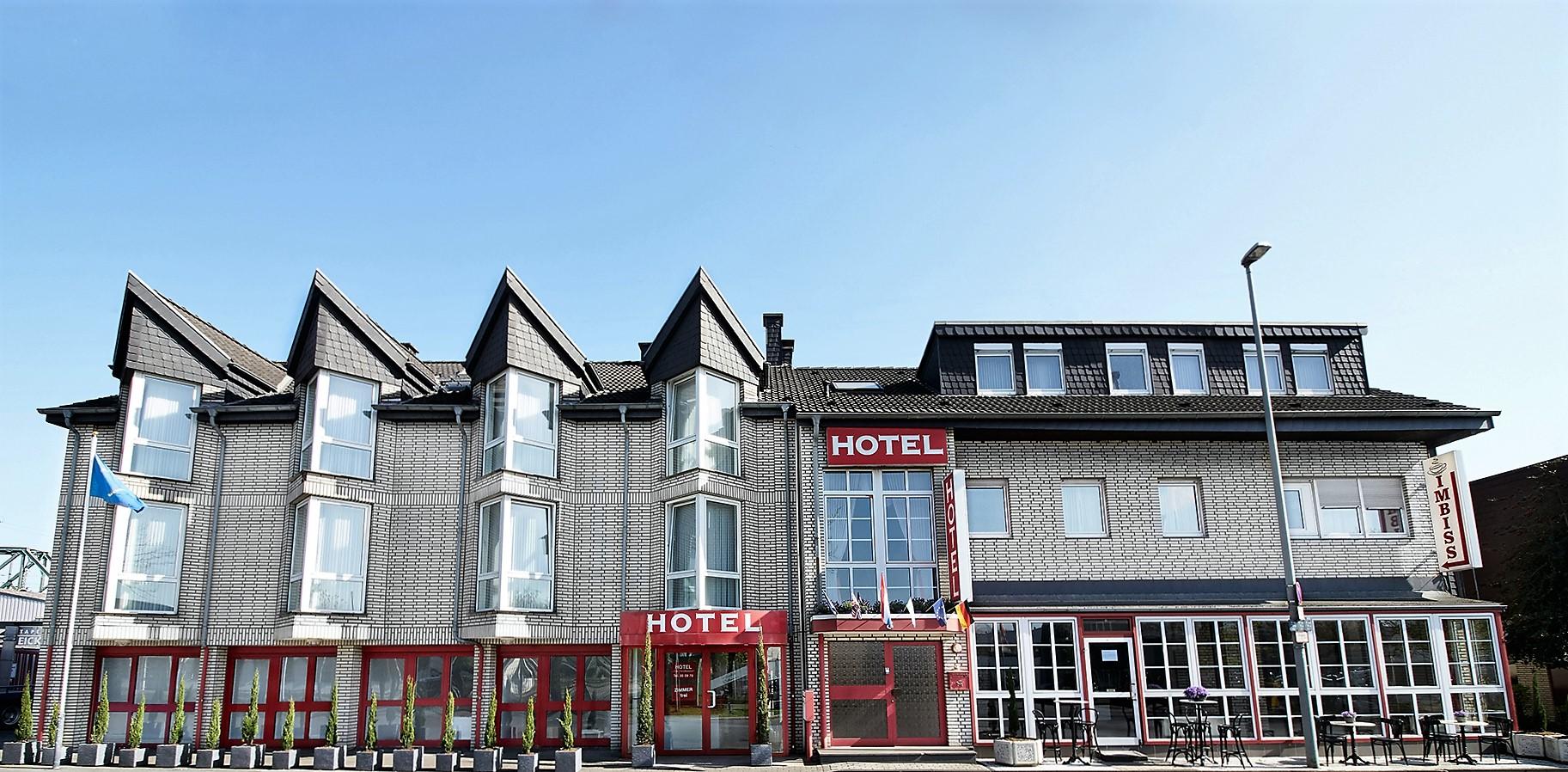 Hotel Zum Eisenhammer أوبيرهاوزين المظهر الخارجي الصورة