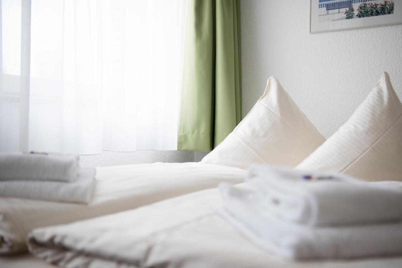 Hotel Zum Eisenhammer أوبيرهاوزين المظهر الخارجي الصورة